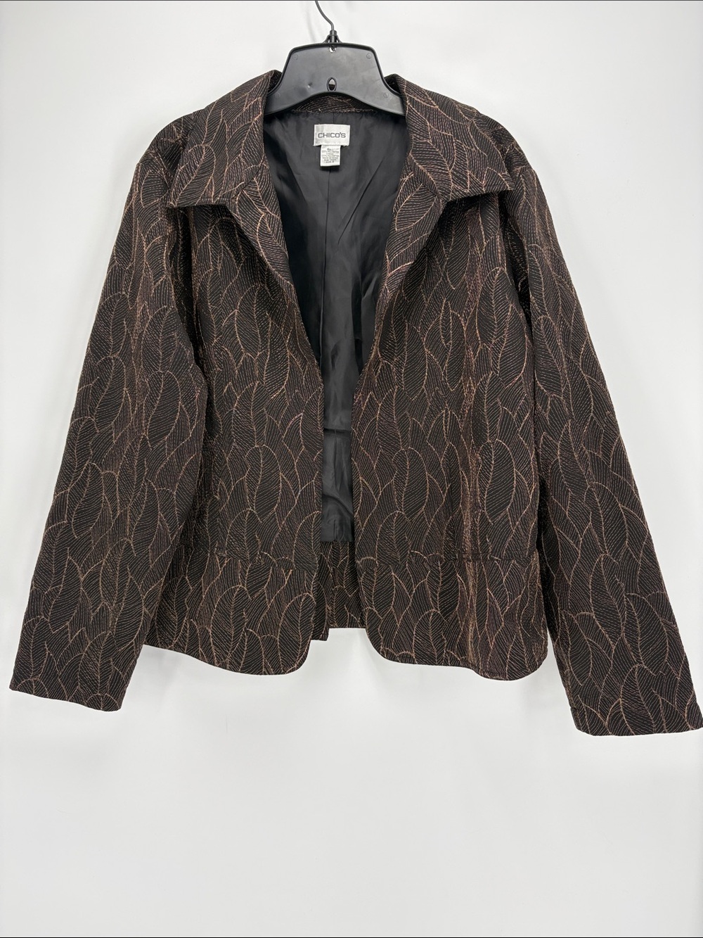 🚡 Chico's Black Leaf-Pattern Blazer with Subtle metallic Accents